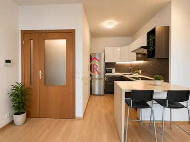 Na predaj 2-izbový byt, 50 m², Banská Bystrica, Nad plážou