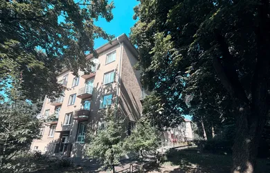 Mieszkania na wynajem, 3-pokojowe, Banská Bystrica · €760