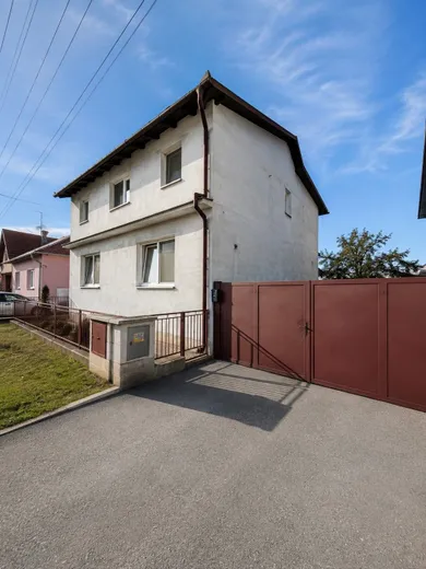 Domy na predaj 6-izbový, Stupava · €249 000
