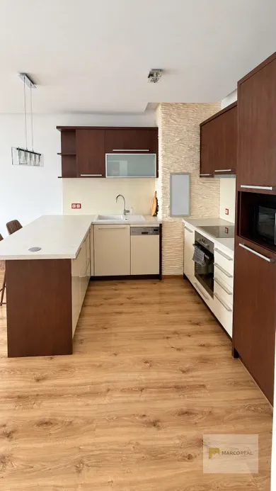 Na prenájom 2-izbový byt, 49 m², Trnava, Ulica Vladimíra Clementisa
