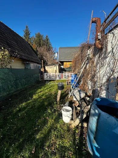 Na predaj pozemok, 250 m², Kráľová nad Váhom, -