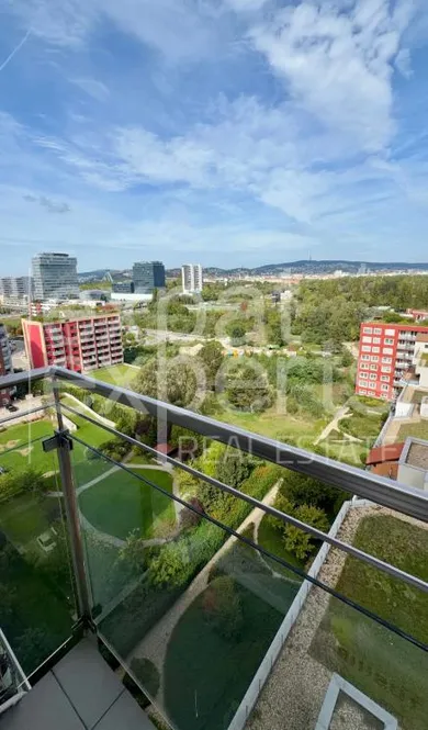 Na prenájom 2-izbový byt, 51 m², Bratislava-Petržalka, Bosákova