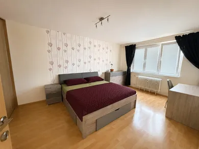 Na predaj 2-izbový byt, 60 m², Martin, Kozmonautov