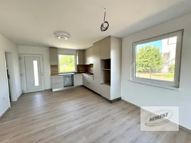Na predaj 4-izbový dom, 105 m², Tvrdošovce