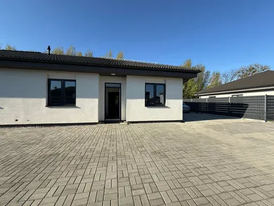 Domy na predaj 4-izbový, Bernolákovo · €300 000