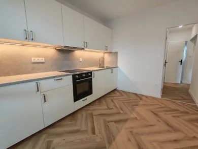 Byty na prenájom 3-izbový, Dunajská Streda · €650