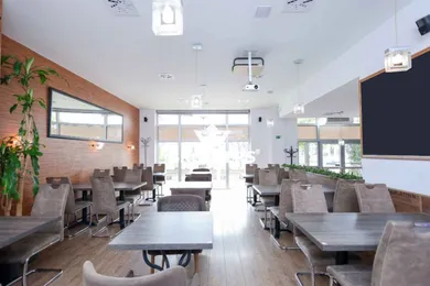 Na predaj objekt, 180 m², Bratislava-Petržalka, Rusovská cesta