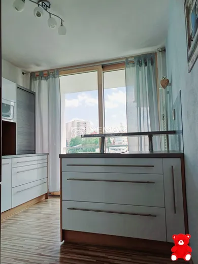 Na prenájom 3-izbový byt, 71 m², Banská Bystrica, Javornícka