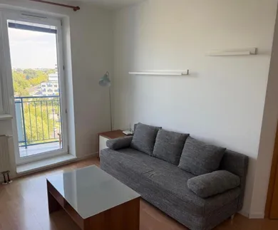 Na prenájom 2-izbový byt, 39 m², Bratislava-Ružinov, Tomášikova