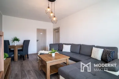 Na prenájom 3-izbový byt, 81 m², Malacky, -