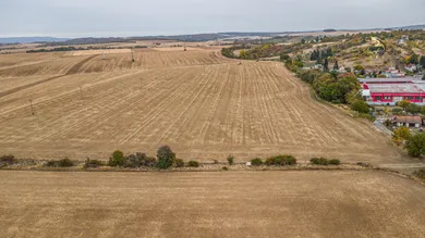 Na predaj pozemok, Levice, Nixbrod