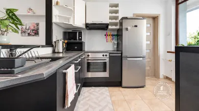 Na prenájom 2-izbový byt, 48 m², Bratislava-Dúbravka, Beňovského