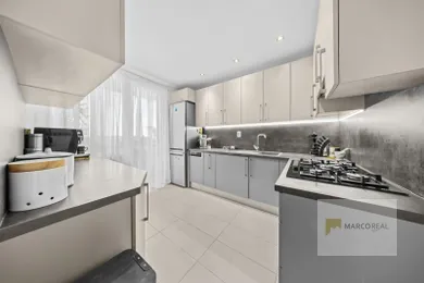 Na predaj 3-izbový byt, 66 m², Bratislava-Petržalka, Ševčenkova