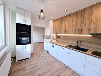 Byty na predaj 3-izbový, Nové Zámky · €155 000
