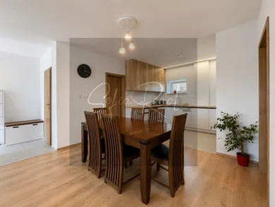 Na prenájom 3-izbový byt, 83 m², Ivanka pri Dunaji