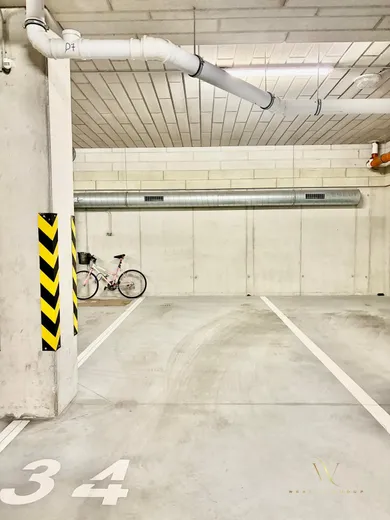 Na prenájom 1-izbový byt, 40 m², Bratislava-Ružinov, Križovatkách