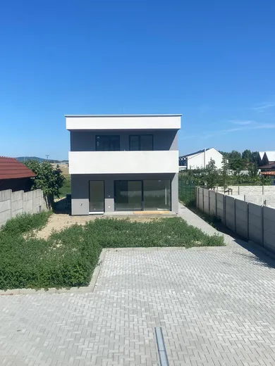 Byty na predaj 4-izbový, Bratislava-Jarovce · €399 000
