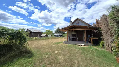 Na predaj rekreačný dom, 40 m², Drahovce, Hlavná