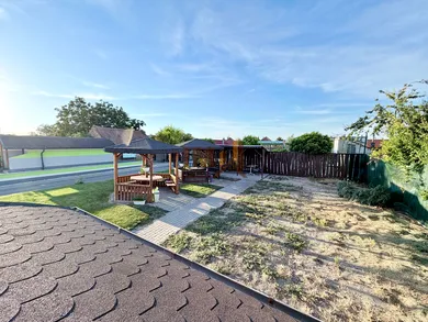 Na predaj objekt, 300 m², Šurany