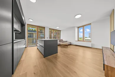 Na prenájom 2-izbový byt, 62 m², Bratislava-Ružinov, Trnavská cesta