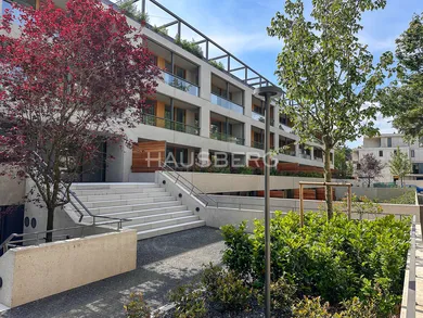Lokale komercyjne na sprzedaż, Bratislava-Staré Mesto · €350 000