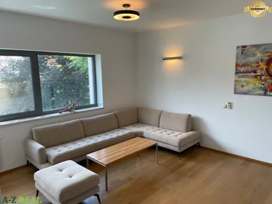 Na prenájom 5-izbový byt, 170 m², Bratislava-Staré Mesto