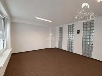 Na prenájom komerčné, 100 m², Dunajská Streda
