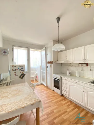 Na predaj 4-izbový byt, 84 m², Bratislava-Petržalka, Haanova