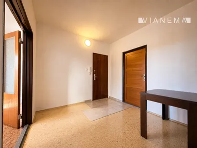 Na predaj 3-izbový byt, 68 m², Považská Bystrica, Rozkvet