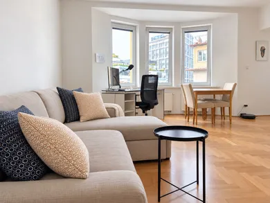 Na predaj 2-izbový byt, 59 m², Bratislava-Staré Mesto, Radlinského