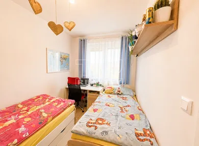 Na predaj 3-izbový byt, 64 m², Čaradice