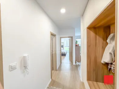 Na prenájom 2-izbový byt, 60 m², Prievidza, T. Vansovej