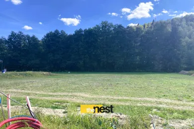 Na predaj pozemok, Hriňová