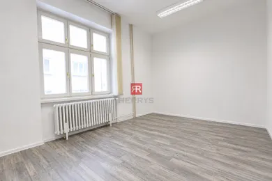 Na prenájom komerčné, 25 m², Bratislava-Staré Mesto, Grösslingová