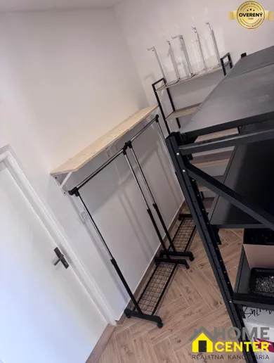 Na prenájom komerčné, 50 m², Komárno, Záhradnícka
