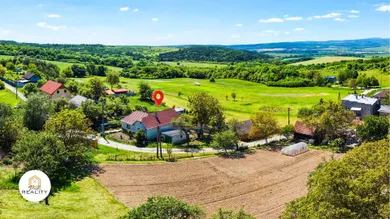 Na predaj pozemok, 670 m², Ploské
