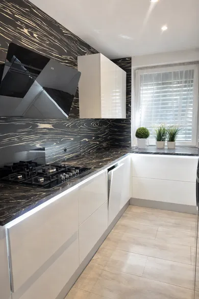 Na predaj 3-izbový byt, 93 m², Bratislava-Staré Mesto