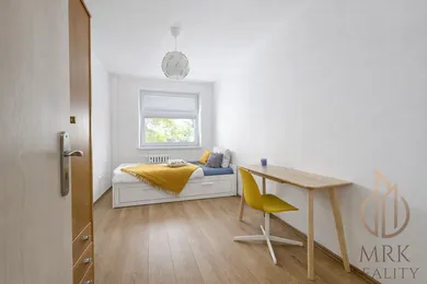 Na predaj 4-izbový byt, 98 m², Bratislava-Staré Mesto, Martinengova