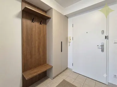 Na predaj 1-izbový byt, 18 m², Prievidza, K. Nováckeho