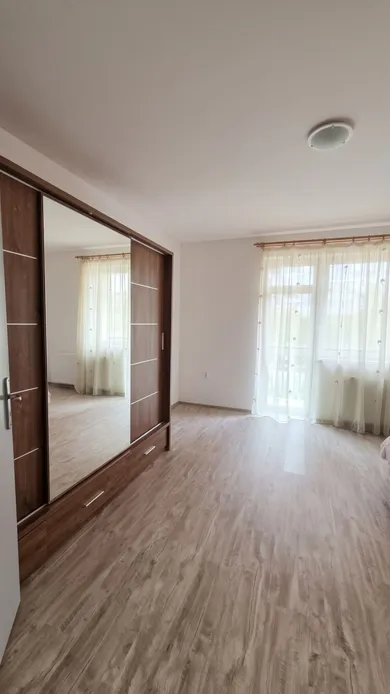 Na prenájom 3-izbový byt, 85 m², Šintava, Nitrianska