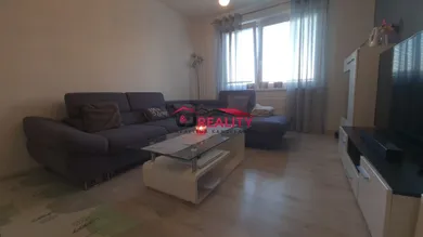 Na prenájom 2-izbový byt, 54 m², Detva, Námestie mieru