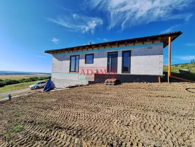 Na predaj 6-izbový dom, 123 m², Ploské