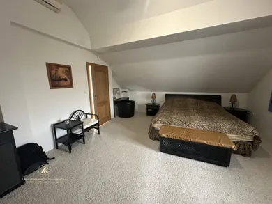 Na predaj 5-izbový dom, 400 m², Trenčín