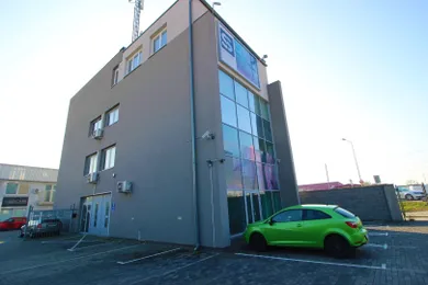 Na predaj objekt, 728 m², Bratislava-Ružinov