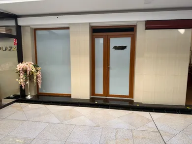 Kiadó kereskedelmi ingatlanok, Trnava · €420