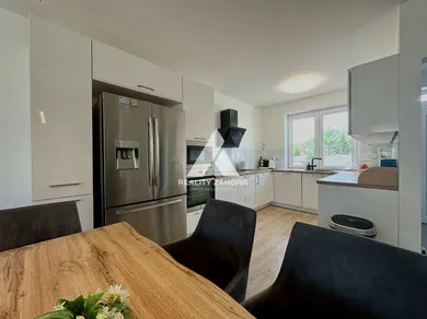 Na predaj dom, 101 m², Kostolište, Ulica Martina Benku