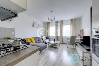 Apartments for sale, 3-room in Bratislava-Petržalka · €267,800