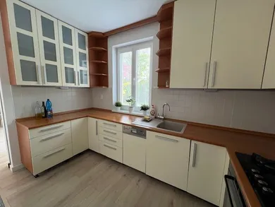 Na predaj dom v Rovinka · €399 000 · Dokončené