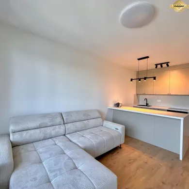 Квартиры в аренду, 3-комнатные, Bratislava-Ružinov · €800
