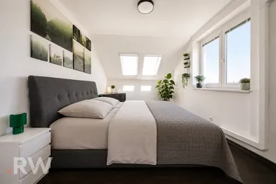Na predaj 3-izbový byt, 97 m², Bratislava-Nové Mesto, Olbrachtova
